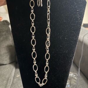 Paparazzi Silver Oval Link Necklace Set